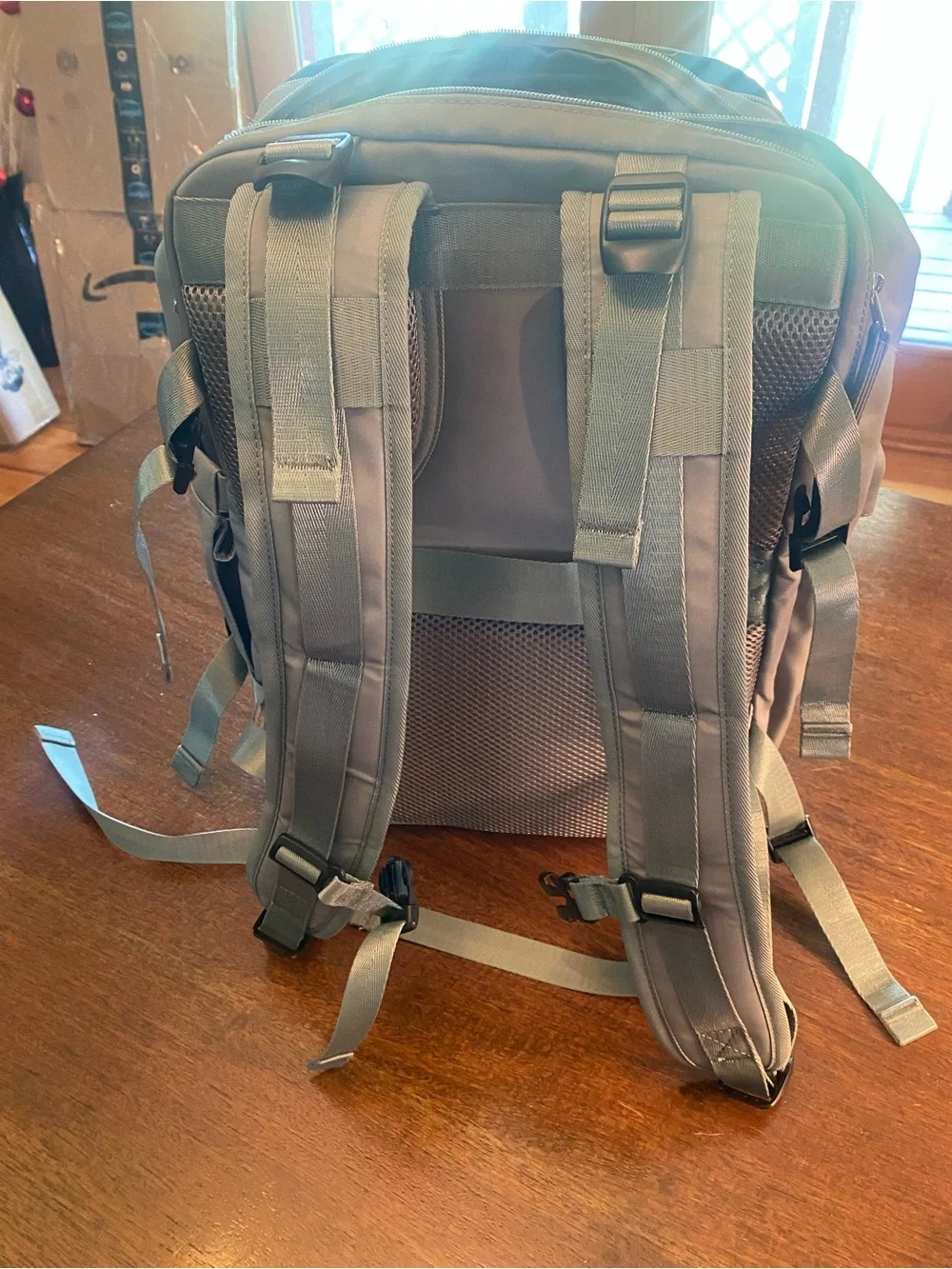 Light Green Large Multi-Compartment Travel School Camping Laptop Backpack EUC
